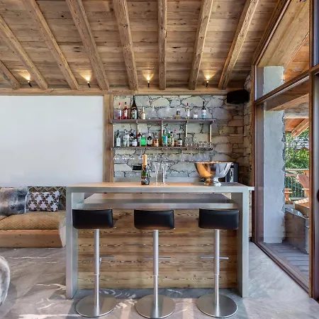 De Prestige Avec Jacuzzi, Sauna Et Cinema - Fr-1-570-42 Chalet *
